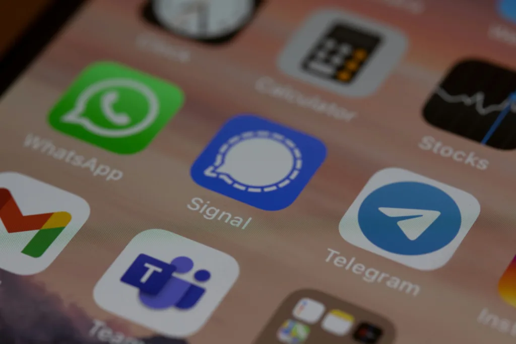 WhatsApp Better Have All These Features from Telegram